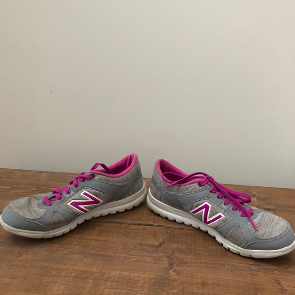 New Balance Women's Running Shoes 317 Size 7 - Picture 3 of 7